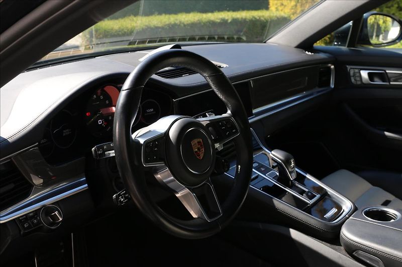 Porsche Panamera 2,9 343KW, DPH, ČR,4 E-HYBRID - fotka 32 z 77