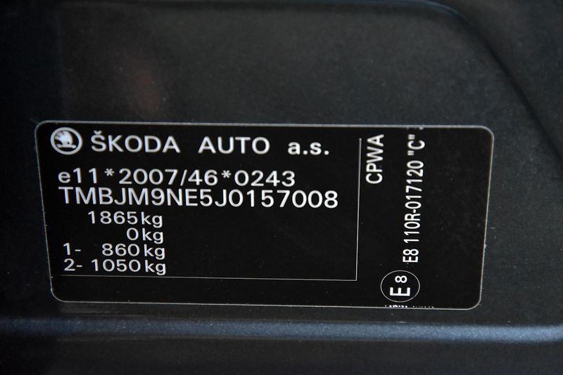 Škoda Octavia 1.4 TSi G-TEC STYLE, PANORAMA - fotka 49 z 49