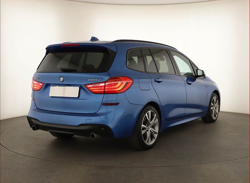 BMW Řada 2 (2018) 220d Gran Tourer, 4X4 - fotka 5 z 16
