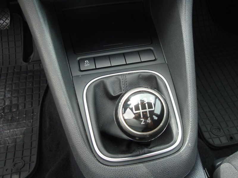 Volkswagen Golf 1.2 TSi Trendline, ČR původ - fotka 14 z 21