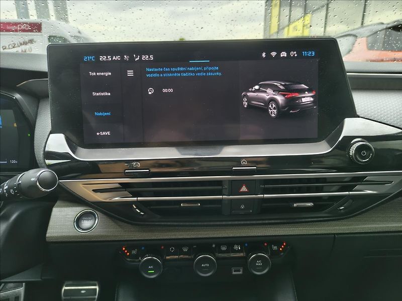 Citroën C5 X 1,6   SHINE Pack hybrid 225k - fotka 22 z 29
