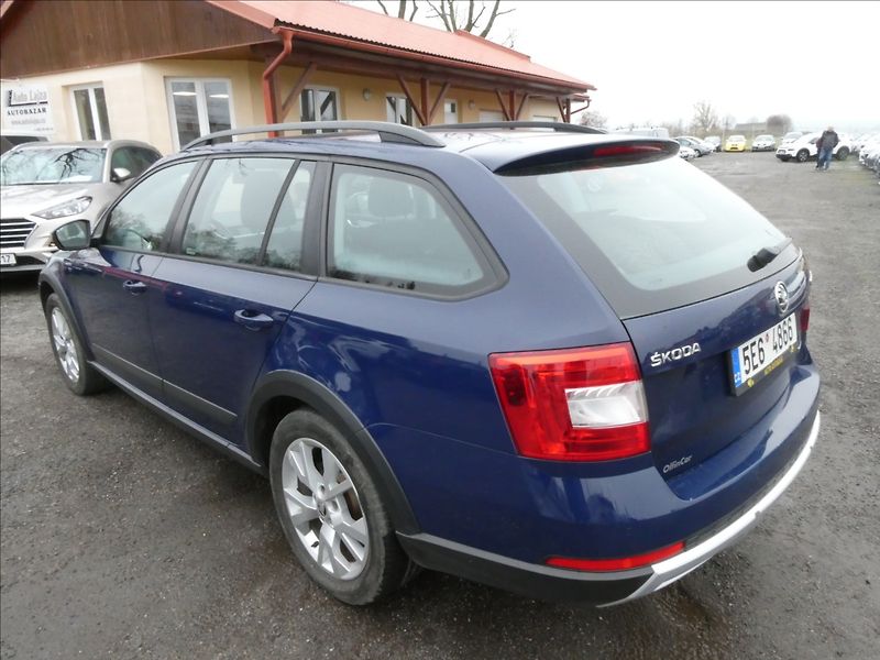 Škoda Octavia 2,0 TDi SCOUT,4x4,2x kola,DPH - fotka 7 z 37