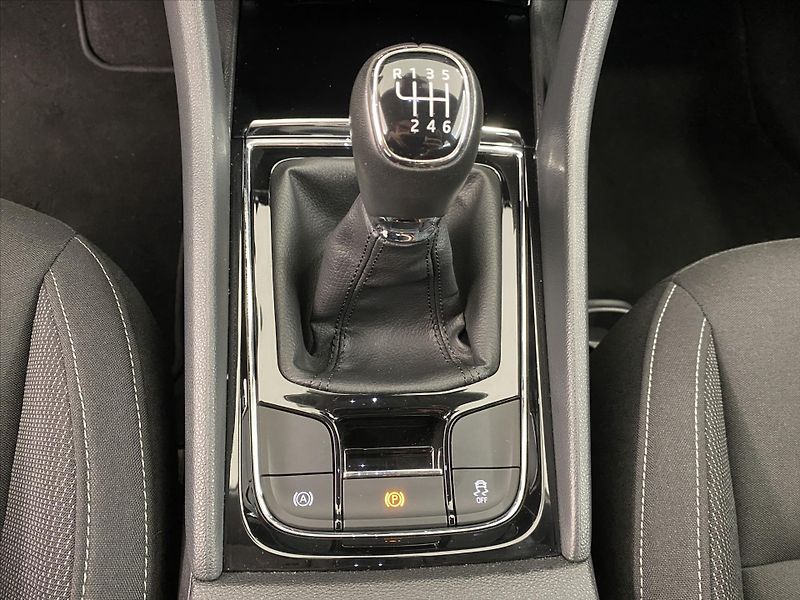 Škoda Karoq 2,0 TDI 85kW Selection - fotka 17 z 27
