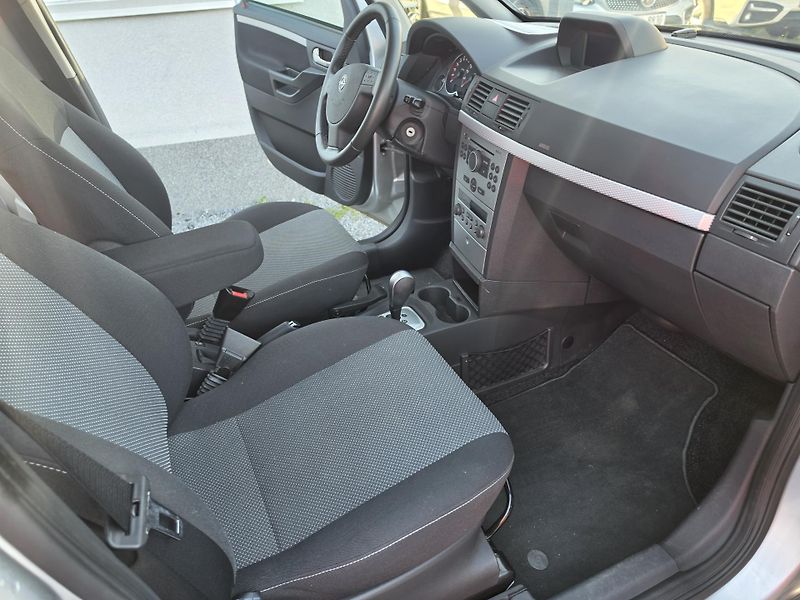 Opel Meriva 1.8 16V Automat Robot - fotka 23 z 25