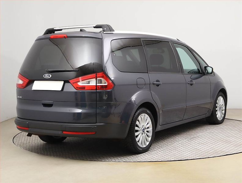 Ford Galaxy (2013) 2.0 TDCi, 7 míst, Navi - fotka 5 z 20