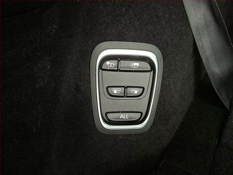 Renault Grand Scénic (2017) 1.5 dCi, Automat, 7 míst, Kůže - fotka 20 z 21