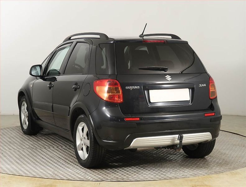 Suzuki SX4 (2007) 1.6 VVT, po STK, Tažné - fotka 4 z 17