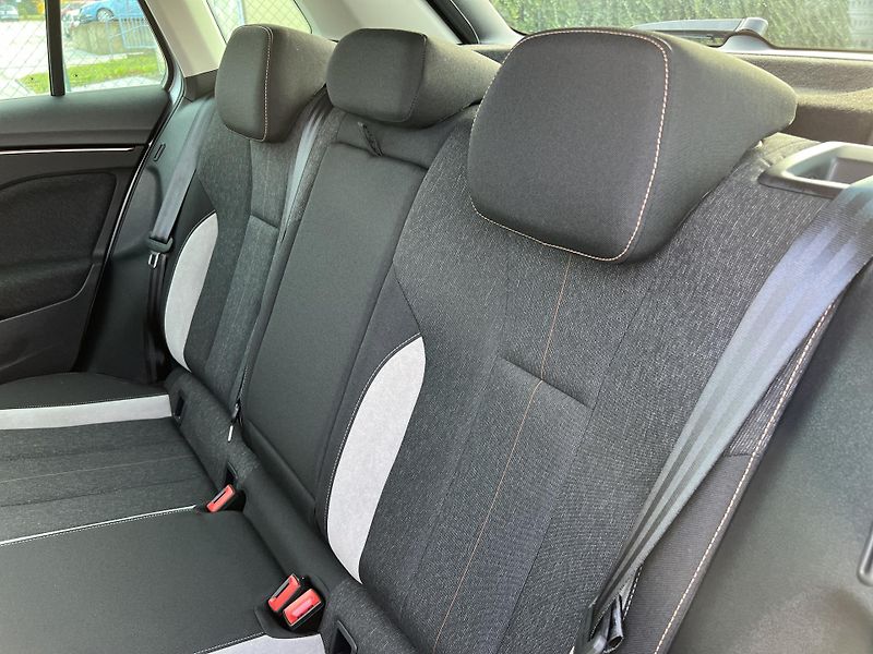 Škoda Kamiq Top Selection 1.5TSi PŮVOD ČR - fotka 30 z 46