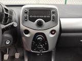 Peugeot 108 (2015) ACTIVE 1.0 70k MAN6 NOVÉ CZ - náhled 22