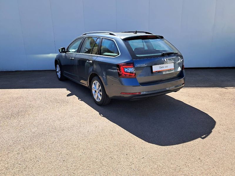 Škoda Octavia (2018) OCTVIA COMBI III FC STYLE 2.0 - fotka 23 z 26