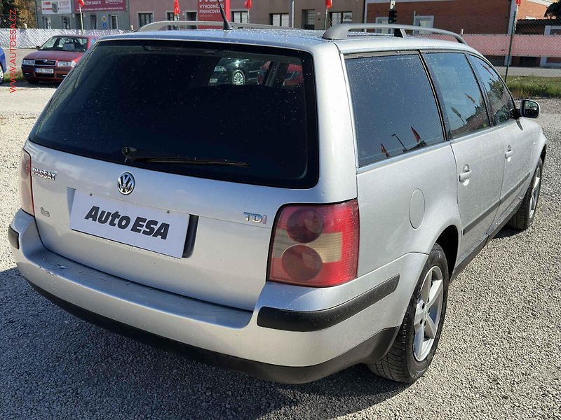 Volkswagen Passat (2003) 1.9TDi, Výhř.sed. - fotka 4 z 16