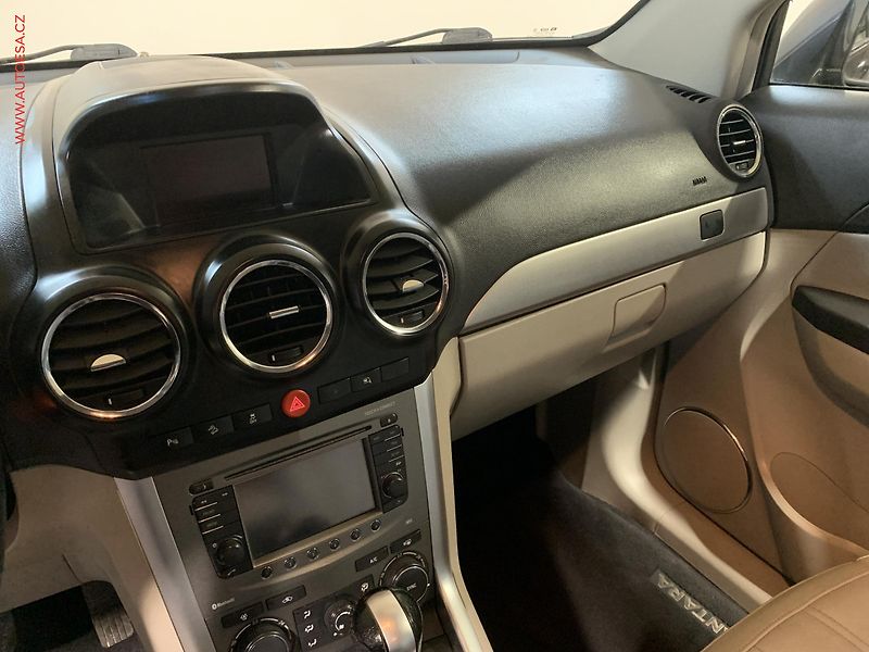 Opel Antara (2015) 2.2 CDTi 4x4, AT, bixen - fotka 14 z 19