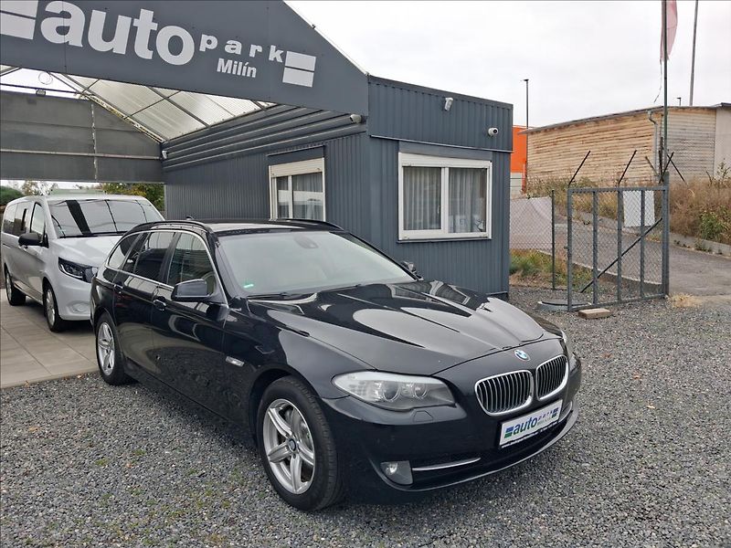 BMW Řada 5 3,0 150kw, kůže - fotka 1 z 14