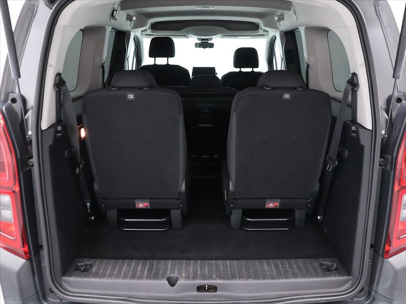 Citroën Berlingo 1,5 HDI 75kW XL Klima 7-Míst - fotka 10 z 28