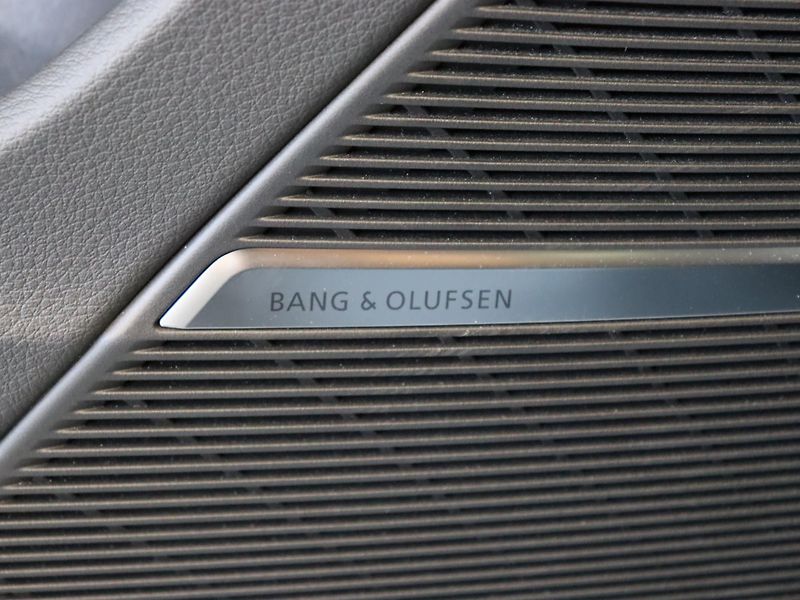 Audi Q8 50 TDI quattro tiptronic - fotka 17 z 29