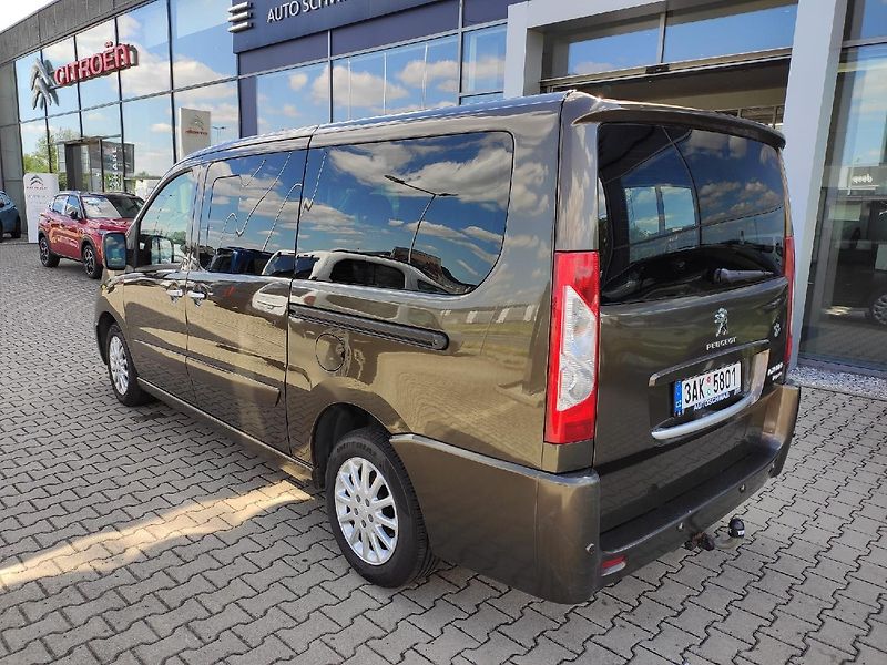Peugeot Expert Tepee (2013) 2.0 HDI 180k AUT6 TZ - fotka 3 z 26