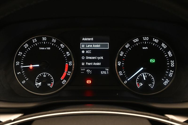 Škoda Octavia 2,0 TDI 110KW DSG Ambition Zár - fotka 16 z 32