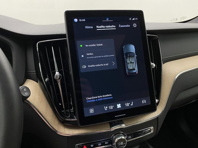 Volvo XC60 T8 AWD RECHARGE ULTRA BRIGHT - fotka 41 z 67