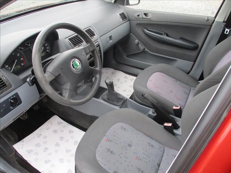 Škoda Fabia 1,4 i, klimatizace, ABS,ASR, - fotka 17 z 26