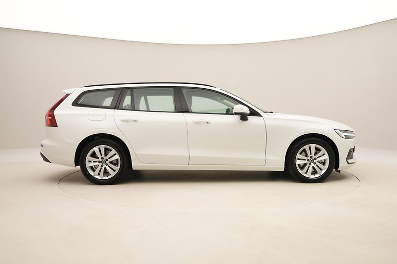 Volvo V60 (2026) B4 AUT CORE - fotka 13 z 56