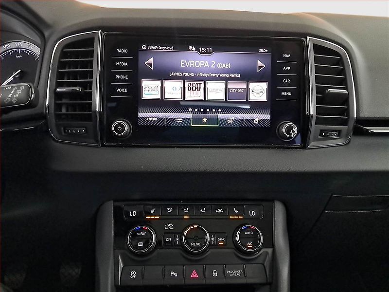 Škoda Karoq (2021) 1.5 TSI - fotka 12 z 21