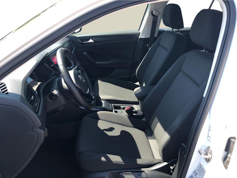 Volkswagen T-Roc 1.0 TSi STYLE - fotka 11 z 28