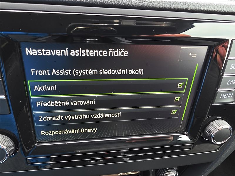 Škoda Rapid 1,2 TSi 81KW Style Tempomat - fotka 19 z 46