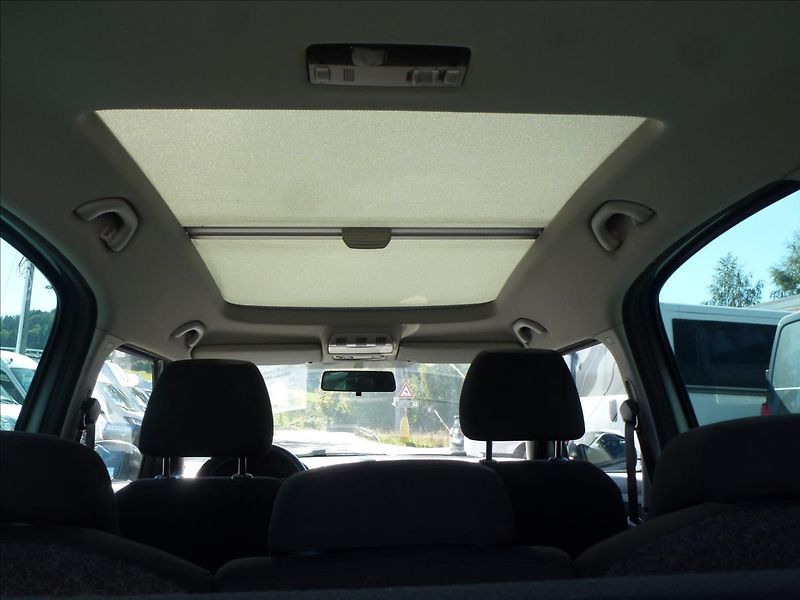 Škoda Roomster 1,9 TDI -  BEZ KOROZE !!!!!!! - fotka 26 z 54