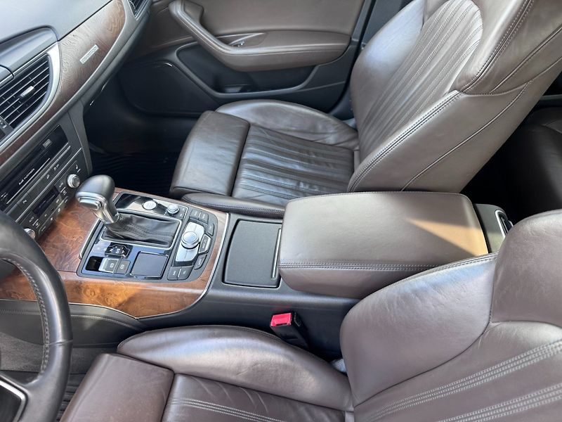 Audi A6 Allroad (2012) 4X4 V6 3,0TDI 230KW BEZ ADBLUE - fotka 35 z 50
