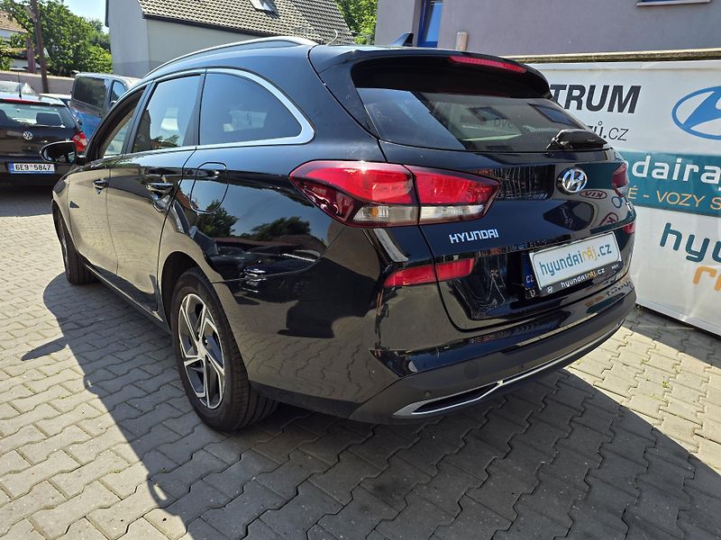 Hyundai i30 1.0-AUTOMAT-KAMERA-TEMPOMAT - fotka 6 z 14