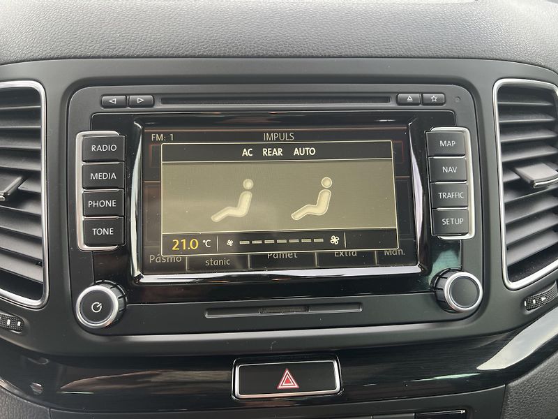 Seat Alhambra (2014) 2,0TDi DSG Style MAX VÝBAVA!!! - fotka 59 z 77