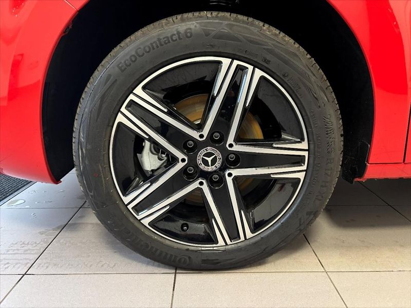 Mercedes-Benz Třídy T (2025) 0,0 EQT 200 S - fotka 6 z 10