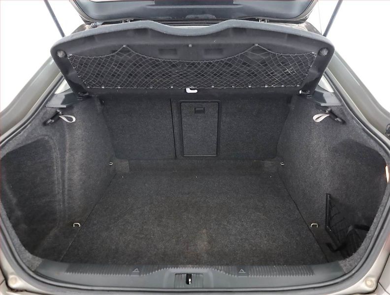 Škoda Octavia (2007) 2.0 TDI, nová STK, udržované - fotka 11 z 12