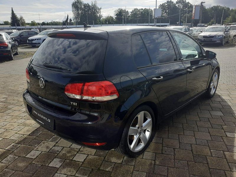 Volkswagen Golf (2011) VI 1.2 TSi - fotka 4 z 41
