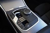 BMW Řada 3 330i xDrive Touring - náhled 10