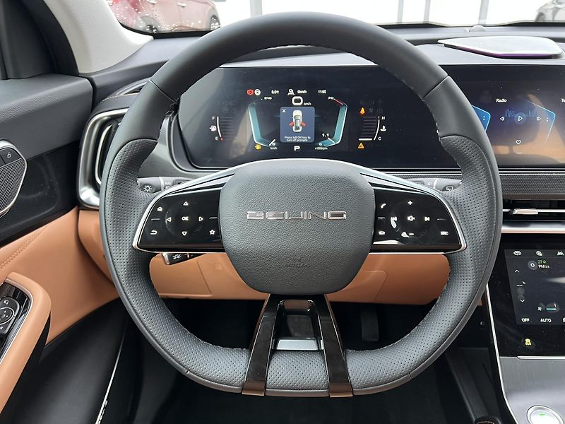 BAIC X75 (2026) 1.5T 130KW AUTOMAT MAX.VÝBAVA - fotka 13 z 27