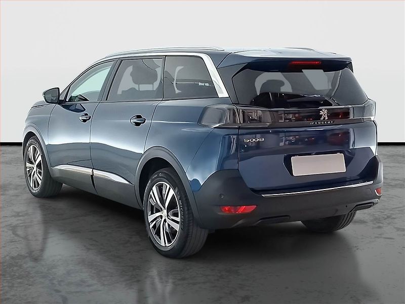 Peugeot 5008 (2021) PureTech 130 - fotka 4 z 17