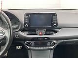 Hyundai i30 (2017) 1.6 CRDi, AT, LED, panor - náhled 12