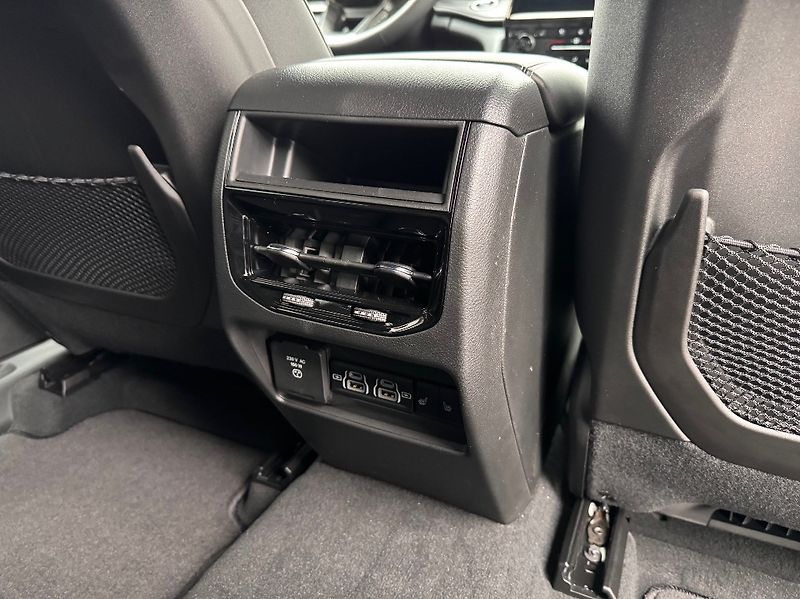 Jeep Grand Cherokee (2025) Limited 4xe (380k) 8AT - fotka 48 z 51