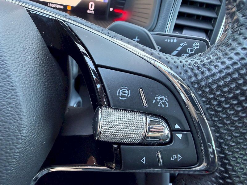 Škoda Karoq (2023) 1.5 TSI 110kW DSG Style - fotka 12 z 35