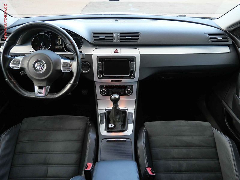 Volkswagen Passat CC (2010) 2.0 TDi, ČR, STK9/28 - fotka 8 z 18