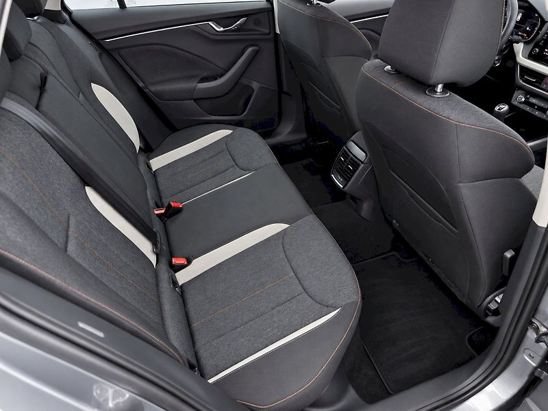 Škoda Kamiq (2024) TOP SELECT TSI 85/1.0 M6F - fotka 14 z 26