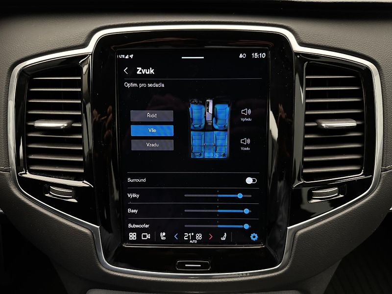 Volvo XC90 B5 AWD PLUS BRIGHT AUT CZ - fotka 45 z 53