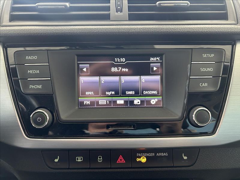 Škoda Fabia 1,2   TSI 66kW,SERVISKA,2.MAJ - fotka 11 z 20
