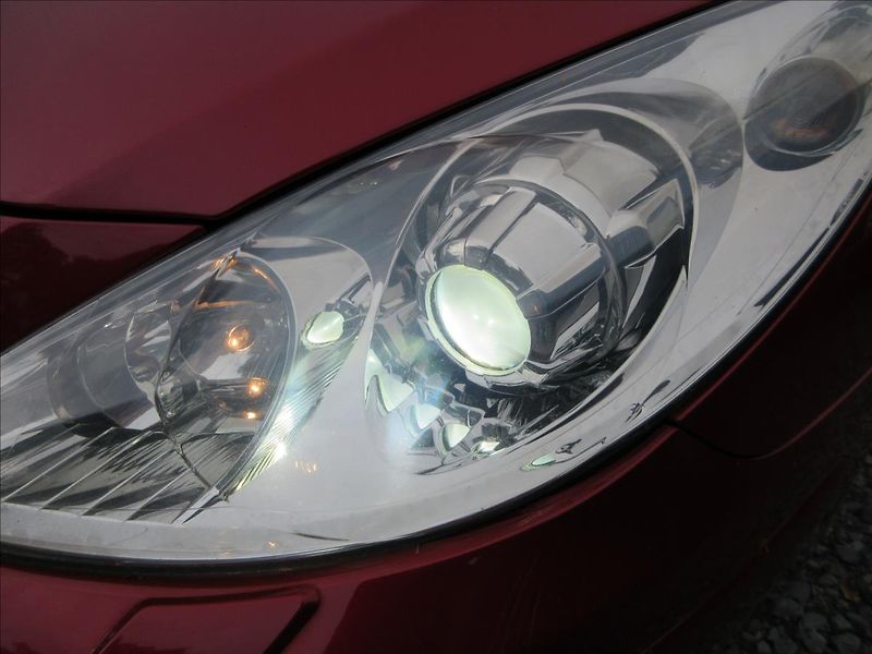 Peugeot 307 2,0 CC 2.0HDi 100Kw, JBL, Kůže - fotka 37 z 37