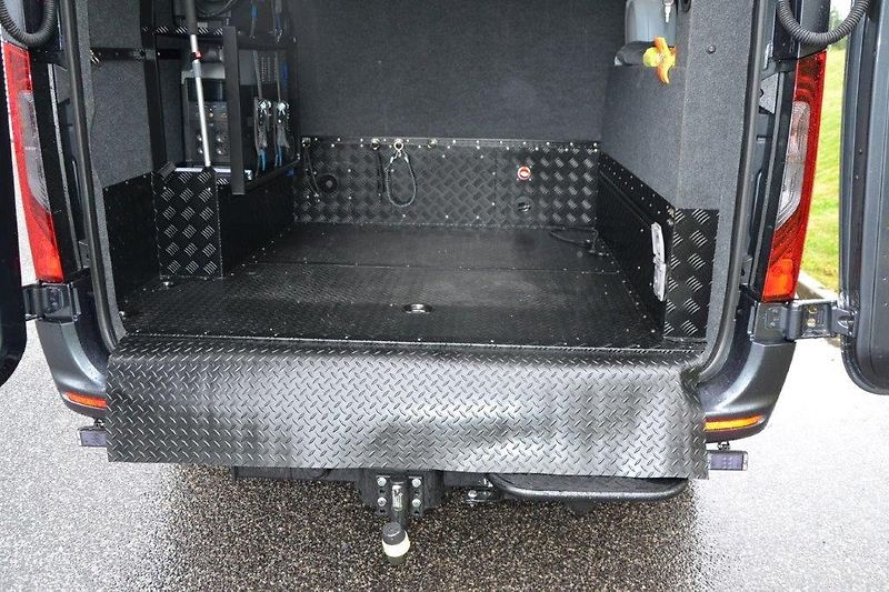 Mercedes-Benz Sprinter Sprinter 319  Camper V6 4x4 - fotka 28 z 86