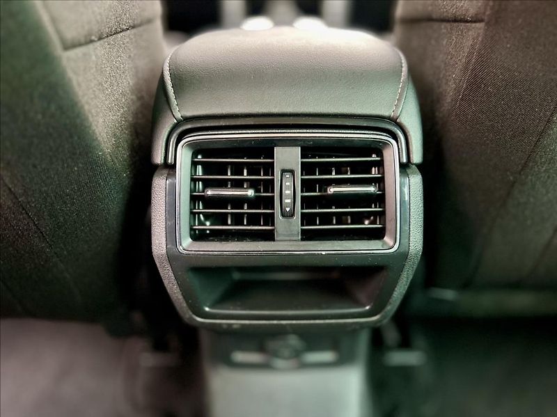 Škoda Kodiaq 2,0 TDi DSG ACC LED 7-míst - fotka 38 z 45