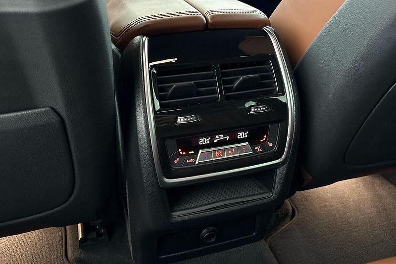 BMW X5 xDrive40d - fotka 25 z 27