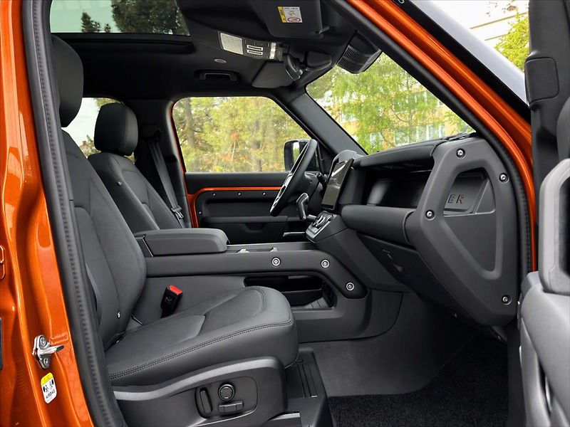 Land Rover Defender (2026) 110 D250 X-DYNAMIC HSE - fotka 29 z 30