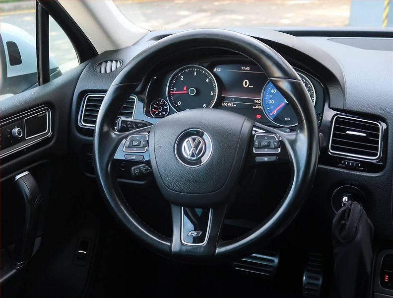 Volkswagen Touareg (2015) 3.0 TDI - fotka 16 z 31